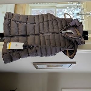 lululemon brave the cold vest 77 fill power down wind/water resistant